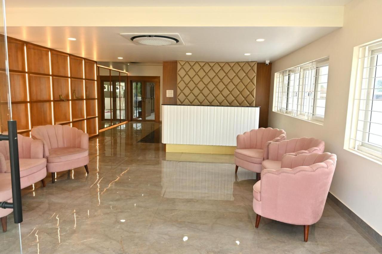 Hometown Sharu'S Inn A Luxury Hotel Chikmagalur Exterior photo