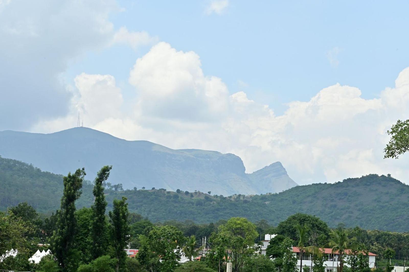 Hometown Sharu'S Inn A Luxury Hotel Chikmagalur Exterior photo