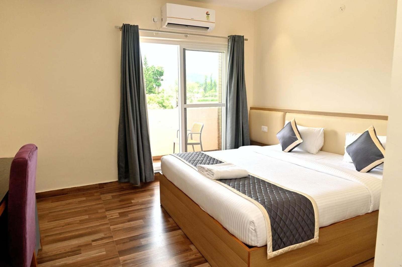 Hometown Sharu'S Inn A Luxury Hotel Chikmagalur Exterior photo