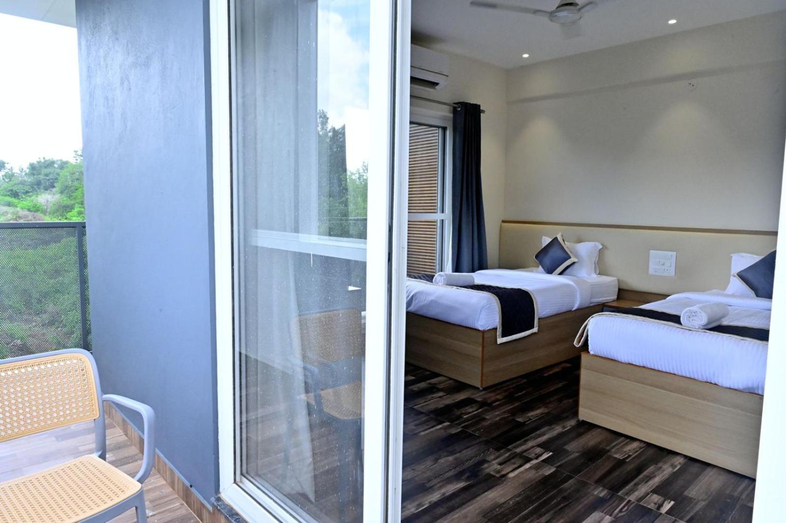 Hometown Sharu'S Inn A Luxury Hotel Chikmagalur Exterior photo
