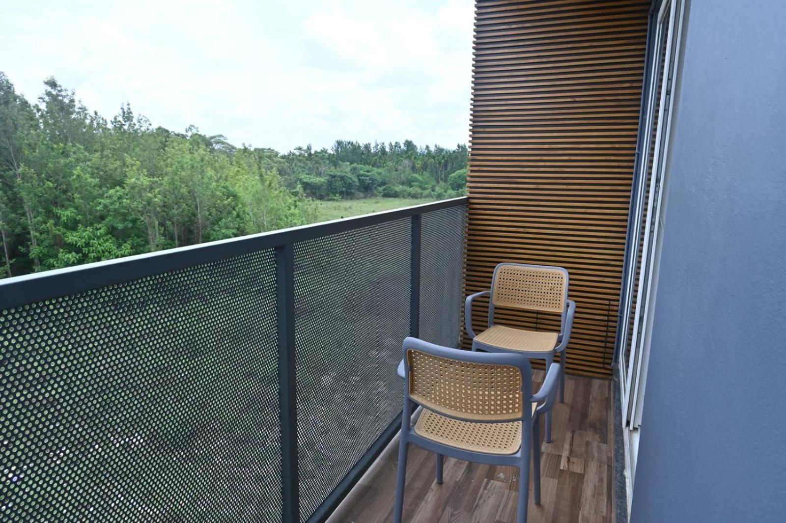 Hometown Sharu'S Inn A Luxury Hotel Chikmagalur Exterior photo